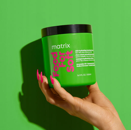 Matrix Food For Soft hårmaske 500ml – Intens fuktighetsgivende maske for tørt og porøst hår. Beriket med avokadoolje og hyaluronsyre for langvarig næring og silkemyk finish.