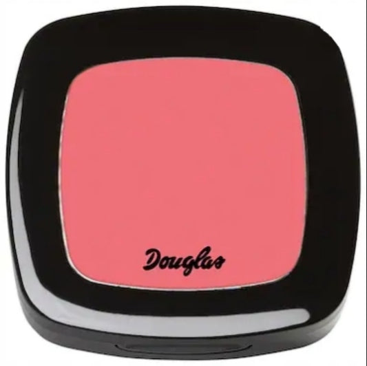 Douglas Collection Rosa Carolina Blush 3g – Pudder-krem blush i rosa nyanse, gir naturlig glød og friskhet. Lett tekstur, smelter inn i huden for en jevn og holdbar finish. Perfekt for alle hudtyper og daglig bruk.