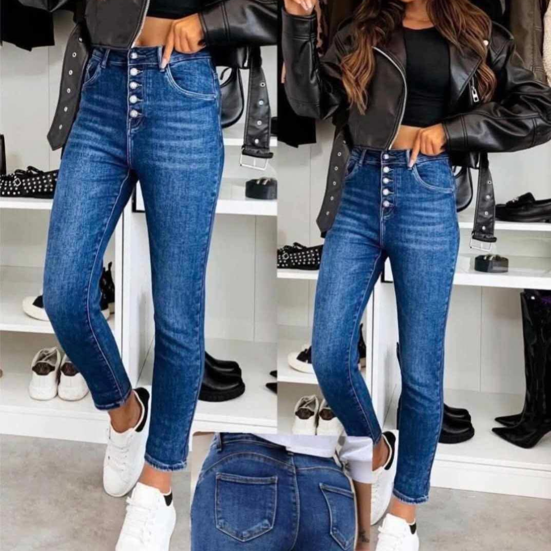 High-waist skinny jeans i blå denim, elastisk materiale med perfekt passform. Tilgjengelig i størrelser 27-32, midje fra 60-105 cm og hofte fra 85-130 cm. Komfortabel og moderne for hverdagsbruk.